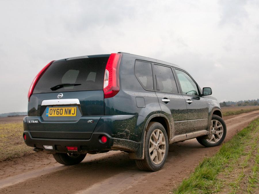  Nissan X-Trail 2010 года  (UK) (фото 6 из 14)